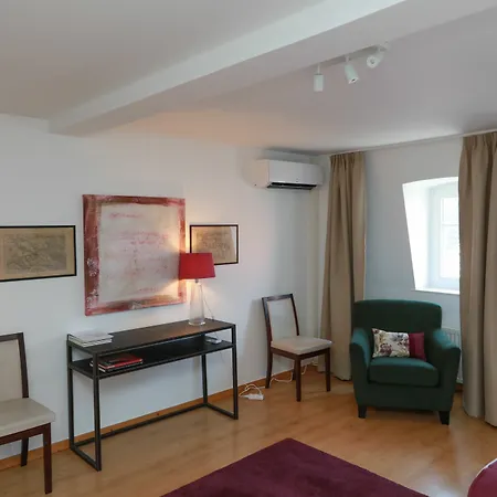 Colmarappart Decker Apartment